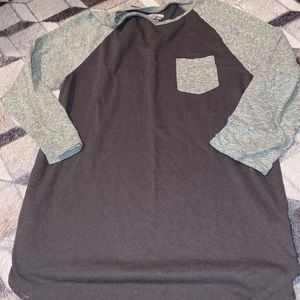 Men’s baseball tee